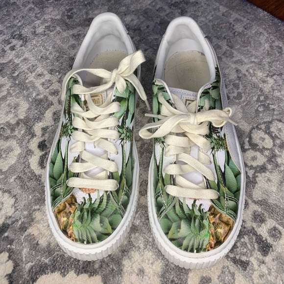 Tropical leaf print Puma shoe - Picture 1 of 4